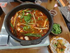 -黔有有贵州酸汤夺夺粉火锅(五味十字店)