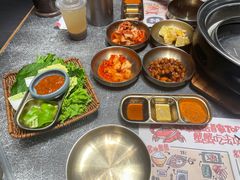 -草家酱蟹炭火烤肉店(珲春南路二店)