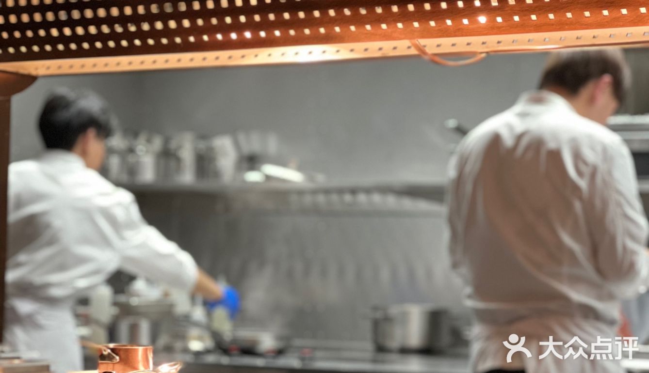 酒窖里的西餐｜HIK9乚厨