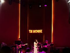 -TZ House音乐现场(来福士中心店)