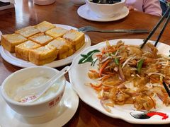 牛肉炒陈村粉-正德顺順德雙皮奶(中信店)