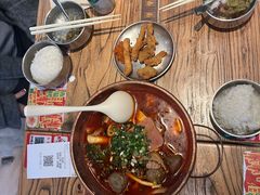 -成都你六姐·牛肉冒菜(上海环宇荟店)