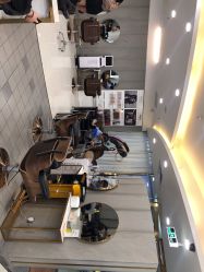 -八佰伴8008星级形象店