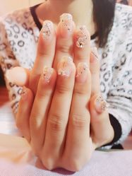 -睫乐园•睫公馆•美睫美甲沙龙