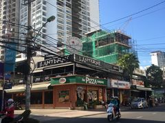 -Lanterns Vietnamese Restaurant