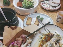 -新白鹿餐厅(百联中环店)