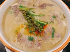 酸汤肥牛-三俞竹苑(卓展店)