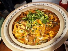 -魏铭鱼头捞饭(晋阳路店)