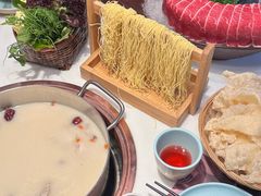 -洪氏嗨捞·猪肚鸡火锅(阳光天地店)
