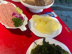 -二荆条·蜀鲜汇城市森林火锅