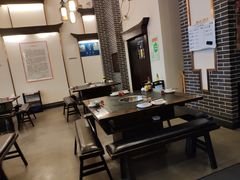 大堂-仁虎老火锅(黄泥磅店)