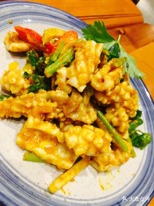 泰赞(和平大悦城店)咸蛋黄炒鱿鱼图片 - 第1张