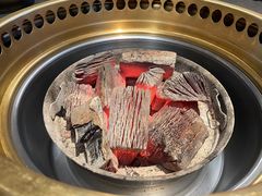 -铭牛烧肉·和牛海鲜自助(高新月牙湖店)
