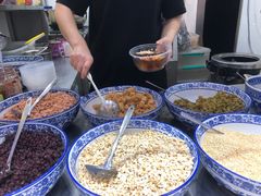 -八一路好吃街(雨田商务大厦店)