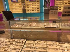 -宝岛眼镜(群光广场店)