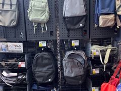 -迪卡侬(大英山店)