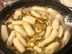 -菌海森林·非遗野生菌火锅(西山区滇池路摩根道店)