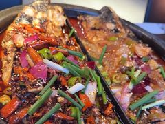 -鸣记脆皮烤鱼·海鲜烤鱼(三八广场店)