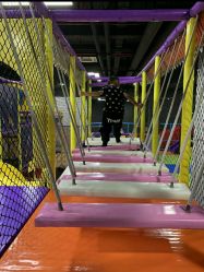 -蹦贝运动中心·蹦床·攀岩·闯关(龙岗店)