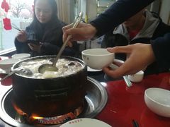 -南渝食府.墨脱石锅松茸鸡