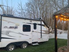 -TIPPI营地 房车主题·露营烧烤团建轰趴(天安假日店)