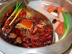 -李记称盘牛杂串串(广厦店)