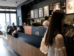 -星巴克臻选(莘庄仲盛店)