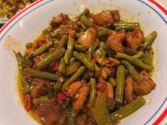酸豆角炒鸡-侯师傅热炒店(印象城店)