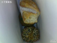 香格里拉西点屋——小法棍＆香蕉麦芬-西点坊(浦东香格里拉店)