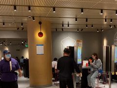 -麦当劳(中山公园龙之梦店)