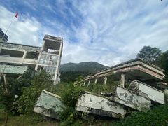 -四川汶川特大地震漩口中学遗址