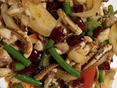 辣炒鱿鱼-Mountain House East Village 川山甲