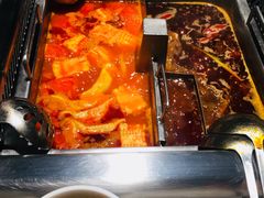 -海底捞火锅鲜切牛肉主题店(长寿路店)