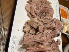 手抓羊肉-青海名吃尕张娃非遗烤肉(海湖总店)