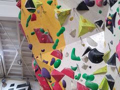 -问山MountQuest攀岩馆