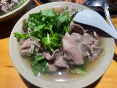 -大众跷脚牛肉馆·非遗传承单位(峨眉山店)