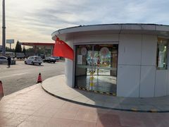 -窦店服务区-停车场