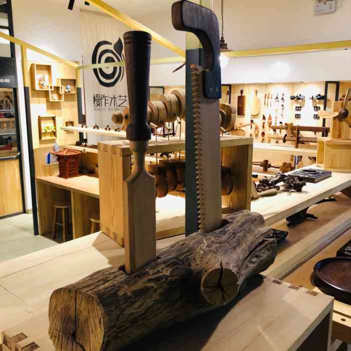 慢作木艺手工木作diy体验馆-"从自己设计外形到打磨,抛光,上蜡制作