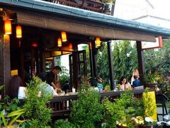 -Dash Teak House