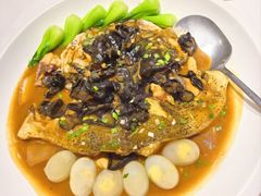 红汤拆烩鱼头-鹿园 MOOSE(长宁店)