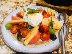 布拉塔干酪西班牙香肠番茄色拉-BROWNSTONE布朗石西班牙餐厅(富城店)