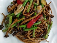 茶树菇炒牛肉-海鲜街菜馆(海珠南路店)