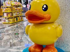 -王府井百货熙地港店