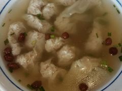 -汪一挑馄饨(老街店)