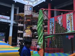 -蒙特利亲子乐园