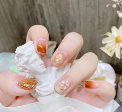 -兔猫ToMoreNails美甲美睫