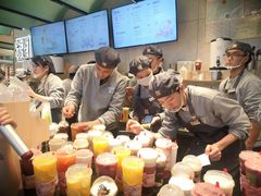 -奈雪的茶(亨特国际广场店)