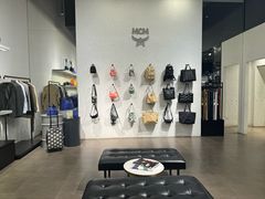 -MCM(比斯特上海购物村店)