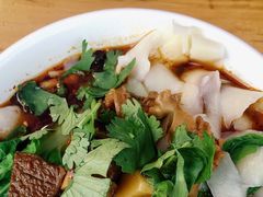 牛肉刀削面-刘七嬢烧麦刀削面
