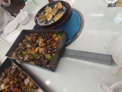 -老东镇啤酒屋海鲜加工·蒸汽海鲜·海鲜烧烤(台东店)